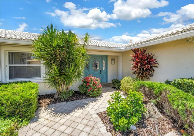 Photo 3 of Single family home for sale at 2067 Massachusetts Ave NE, Saint Petersburg, FL 33703 | MLS# TB8521396 | Listing updated on 2026-10-09