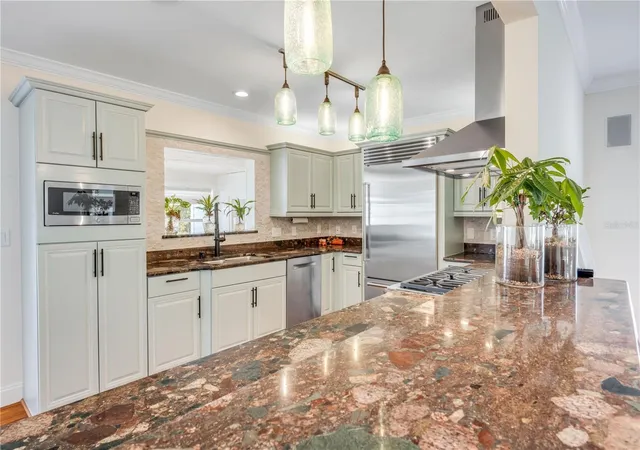 Photo 2 of Single family home for sale at 506 Yupon Ave, New Smyrna Beach, FL 32169 | MLS# NS1088542 | Listing updated on 2026-09-24