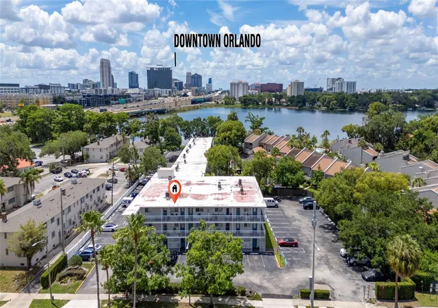 Photo 2 of Condo for sale at 320 Lakeview St #323, Orlando, FL 32804 | MLS# O6418534 | Listing updated on 2026-09-15