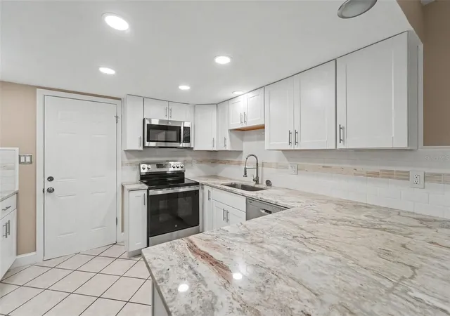Photo 3 of Single family home for sale at 9371 Mallard St, Spring Hill, FL 34606 | MLS# TB8521405 | Listing updated on 2026-10-15