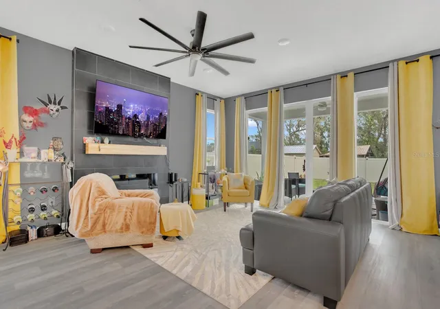 Photo 2 of Single family home for sale at 6213 Dolostone Dr, Lakeland, FL 33811 | MLS# L4962939 | Listing updated on 2026-06-20