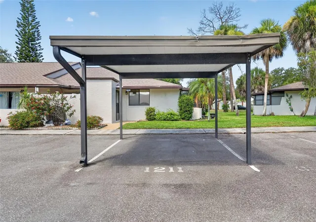 2nd image of 1211 11th Cir Se, Largo, FL 33771 | MLS# TB8521408
