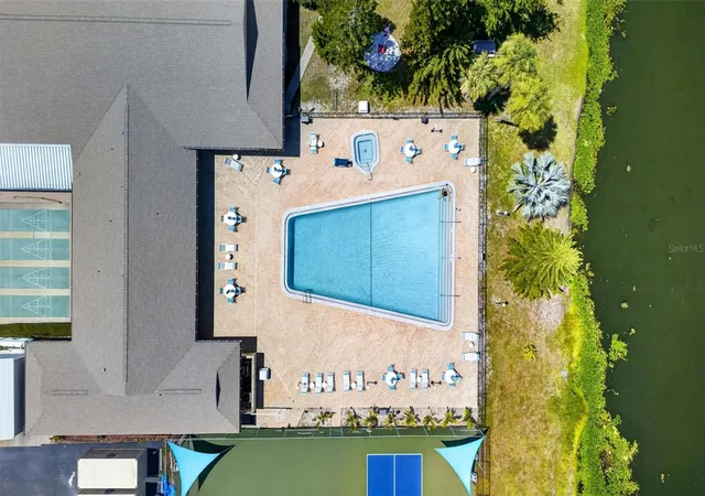 3rd image of 1211 11Th Cir Se, Largo, FL 33771 | MLS# TB8521408