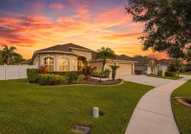 3rd image of 22623 Cliffside Way, Land O Lakes, FL 34639 | MLS# W7886910