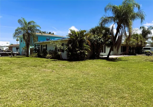 2nd image of 102 158th Ave, Redington Beach, FL 33708 | MLS# TB8521415