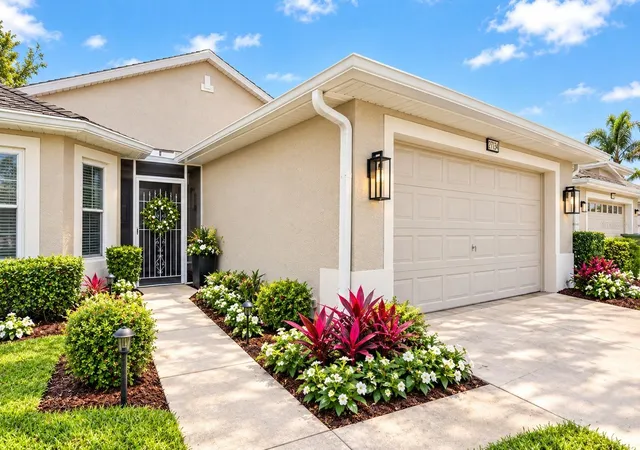 Photo 2 of Single family home for sale at 27134 Nostalgia Dr, Leesburg, FL 34748 | MLS# G5114067 | Listing updated on 2026-09-26