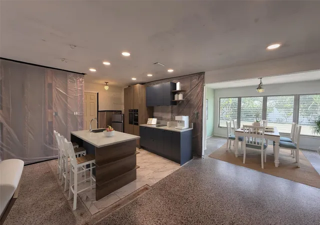 Homes for sale in St Pete Beach, FL | 414 86Th Ave, St Pete Beach, FL 33706 | MLS# TB8521422