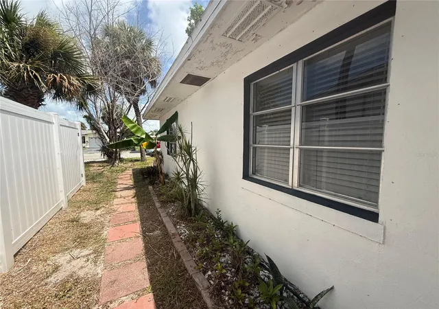 Homes for sale in St Pete Beach, FL | 414 86th Ave, St Pete Beach, FL 33706 | MLS# TB8521422