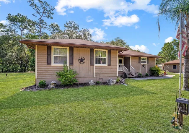 Photo 3 of Single family home for sale at 15755 SW 90th Avenue, Dunnellon, FL 34432 | MLS# OM727070 | Listing updated on 2026-09-09