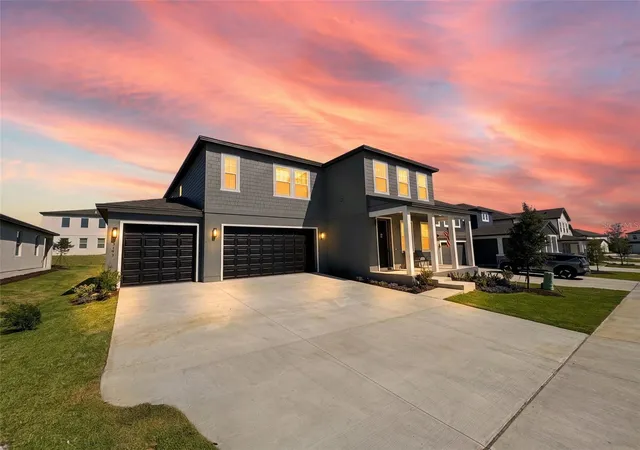 Photo 2 of Single family home for sale at 2193 Gold Dust Dr, Clermont, FL 34715 | MLS# O6418553 | Listing updated on 2026-10-14