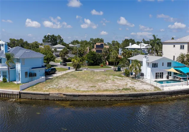 16th image of 121 Augusta Ave, Palm Harbor, FL 34683 | MLS# TB8521430