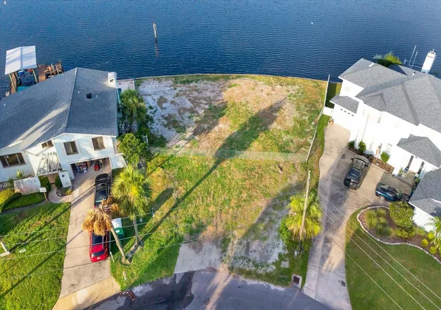 4th image of 121 Augusta Ave, Palm Harbor, FL 34683 | MLS# TB8521430