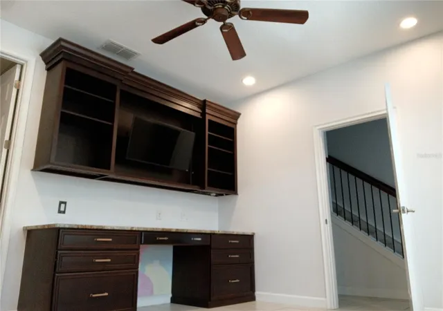 3rd image of 933 Brutus Ter, Lake Mary, FL 32746 | MLS# TB8521439