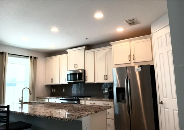 4th image of 933 Brutus Ter, Lake Mary, FL 32746 | MLS# TB8521439