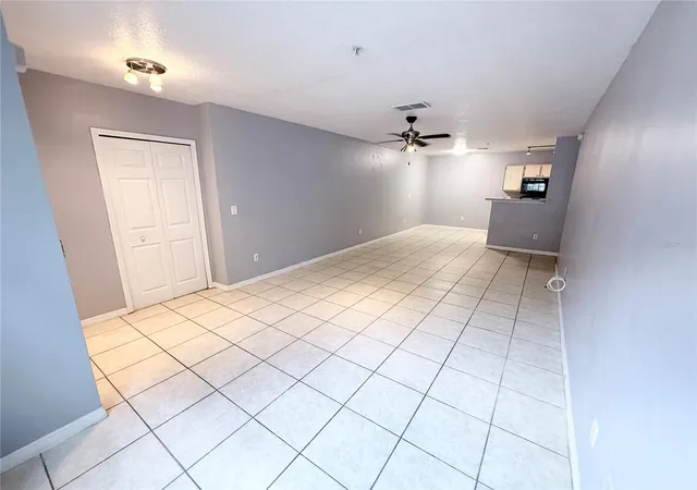 Photo 2 of Condo for sale at 4328 S Kirkman Rd #1303, Orlando, FL 32811 | MLS# R4911493 | Listing updated on 2026-07-24
