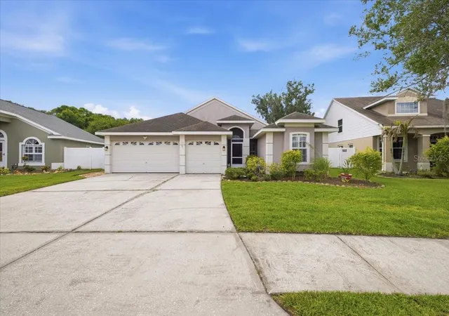 Photo 3 of Single family home for sale at 392 Tavernier Cir, Oldsmar, FL 34677 | MLS# TB8521472 | Listing updated on 2026-09-04