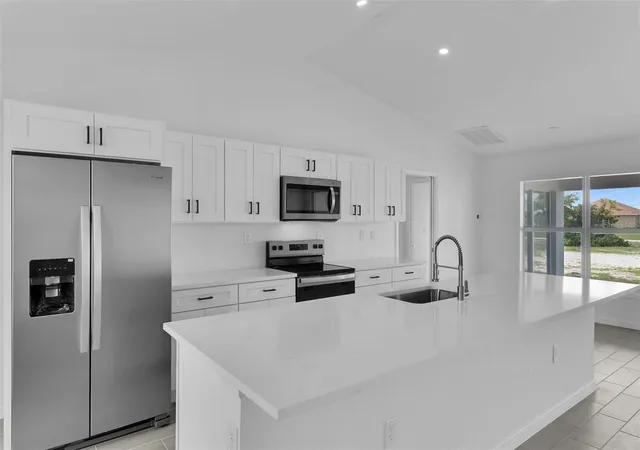4th image of 4130 Nw 33Rd St, Cape Coral, FL 33993 | MLS# C7527595