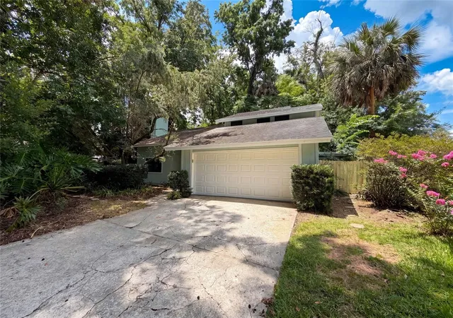 1st image of 830 Dunbar Ter, Winter Springs, FL 32708 | MLS# O6418603