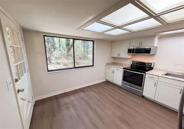 3rd image of 830 Dunbar Ter, Winter Springs, FL 32708 | MLS# O6418603