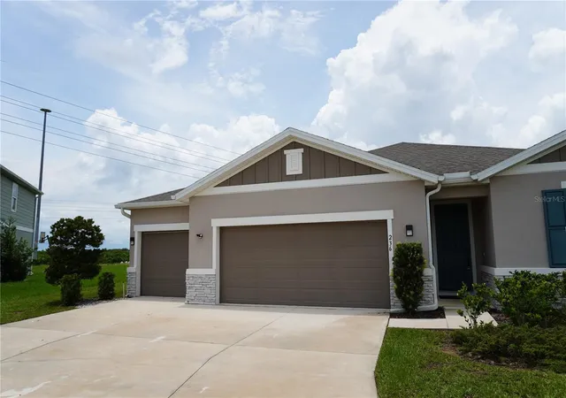 Photo 4 of Single family home for sale at 236 Hillcrest Dr, Dundee, FL 33838 | MLS# O6418604 | Listing updated on 2026-08-24