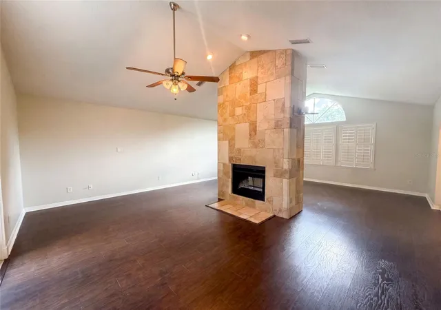 3rd image of 300 Sprucewood Rd, Lake Mary, FL 32746 | MLS# O6418607