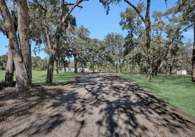 Homes for sale in San Mateo, FL | 141 Woods Rd, San Mateo, FL 32187 | MLS# S5152248