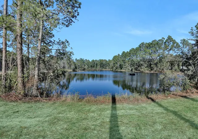 Homes for sale in San Mateo, FL | 141 Woods Rd, San Mateo, FL 32187 | MLS# S5152248