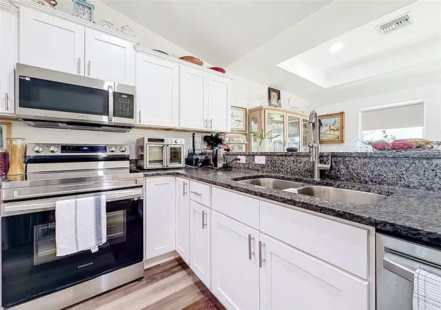 2nd image of 628 Marion Oaks Trl, Ocala, FL 34473 | MLS# S5152249