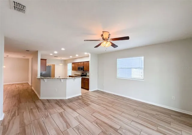 Homes for sale in Auburndale, FL | 1048 Bethpage Rd, Auburndale, FL 33823 | MLS# O6418664