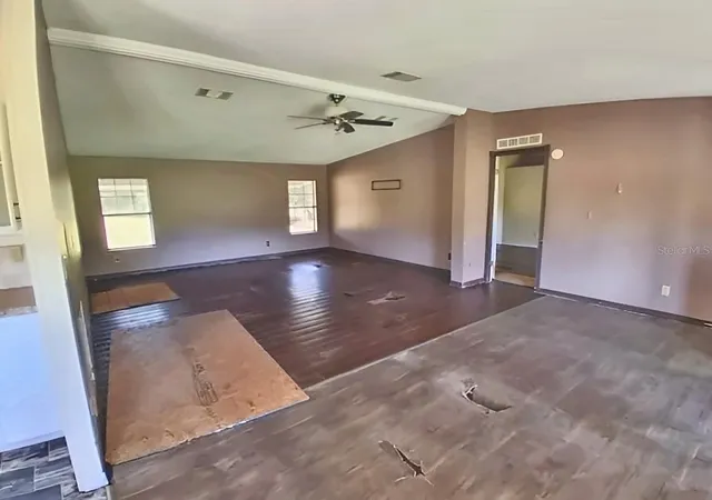 Photo 3 of Sale Pending at 5411 Pless Rd, Plant City, FL 33565 | MLS# TB8521490 | Listing updated on 2026-10-02