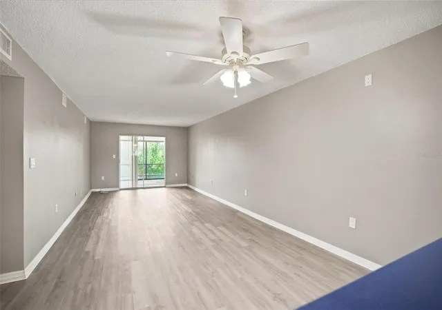 3rd image of 90 S Highland Ave, Tarpon Springs, FL 34689