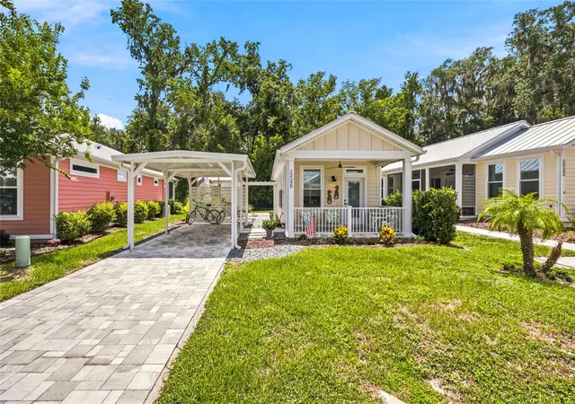 Homes for sale in Oxford, FL | 12145 Grand Oak Ln, Oxford, FL 34484 | MLS# G5114078