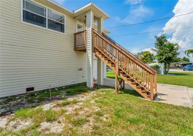 Photo 3 of Single family home for sale at 6641 Boatyard Dr, Hudson, FL 34667 | MLS# W7886920 | Listing updated on 2026-07-30