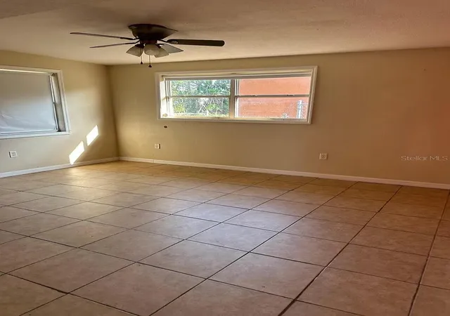 Photo 3 of Single family home for sale at 108 Edgewater Dr, Winter Haven, FL 33881 | MLS# O6418683 | Listing updated on 2026-10-09