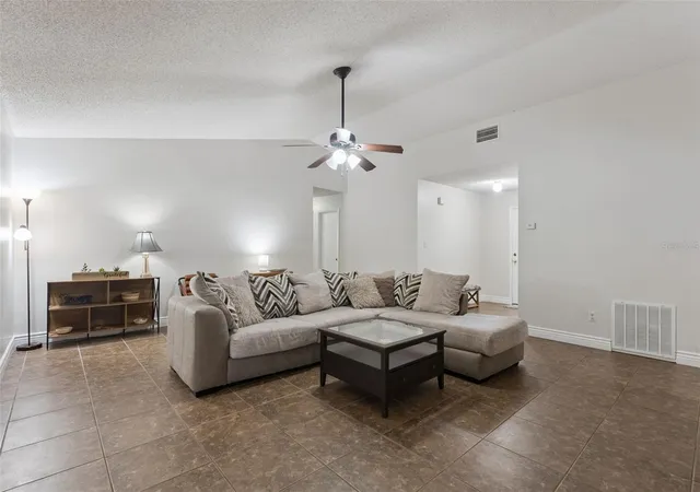 Homes for sale in Clermont, FL | 15901 Sausalito Cir, Clermont, FL 34711 | MLS# G5114080