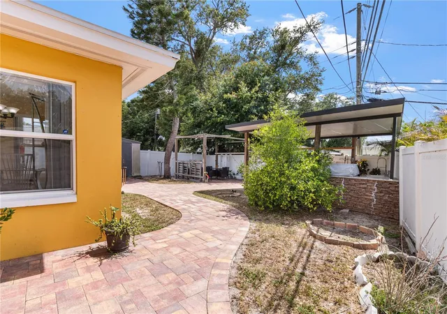 26th image of 2042 Isabelle St, Largo, FL 33774 | MLS# O6418684