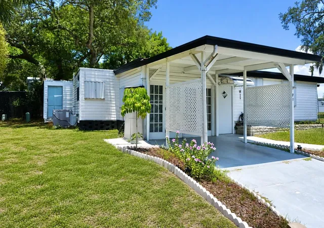 3rd image of 980 7Th St Nw #71, Largo, FL 33770 | MLS# TB8521532