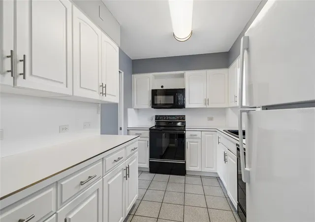 Photo 4 of Condo for sale at 1365 N Snell Isle Blvd NE #2E, St Petersburg, FL 33704 | MLS# TB8521533 | Listing updated on 2026-07-09