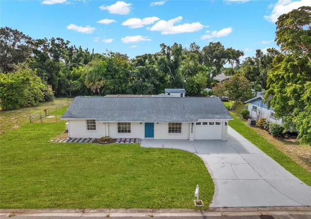 Photo 1 of Single family home for sale at 4603 Atlantic Ave, SARASOTA, FL 34233 | MLS# TB8521542 | Listing updated on 2026-10-05