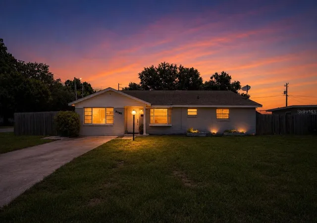 17th image of 2095 W Hartridge Ter, Winter Haven, FL 33881 | MLS# P4939103