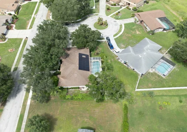 Homes for sale in Mulberry, FL | 120 Woodcrest Ln, Mulberry, FL 33860 | MLS# L4962942
