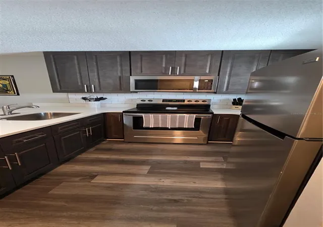 Photo 3 of Condo for sale at 39132 County Rd 54 #2048, Zephyrhills, FL 33542 | MLS# TB8521574 | Listing updated on 2026-09-23