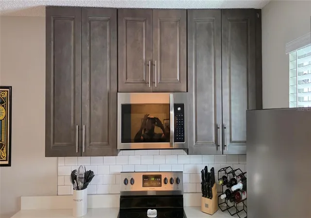 Photo 3 of Condo for sale at 39132 County Rd 54 #2048, Zephyrhills, FL 33542 | MLS# TB8521574 | Listing updated on 2026-09-23
