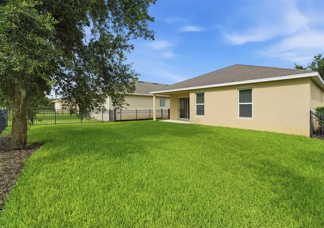 Photo 3 of Single family home for sale at 315 W Freesia Ct, Deland, FL 32724 | MLS# V4949773 | Listing updated on 2026-09-28