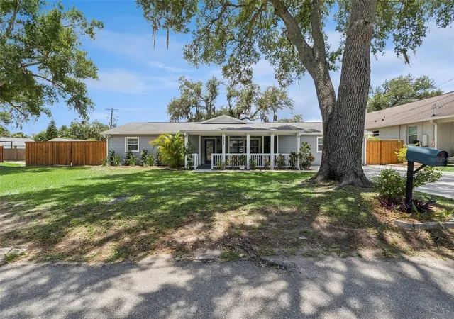 Photo 1 of Single family home for sale at 302 W Comanche Ave, Tampa, FL 33604 | MLS# O6418731 | Listing updated on 2026-09-05