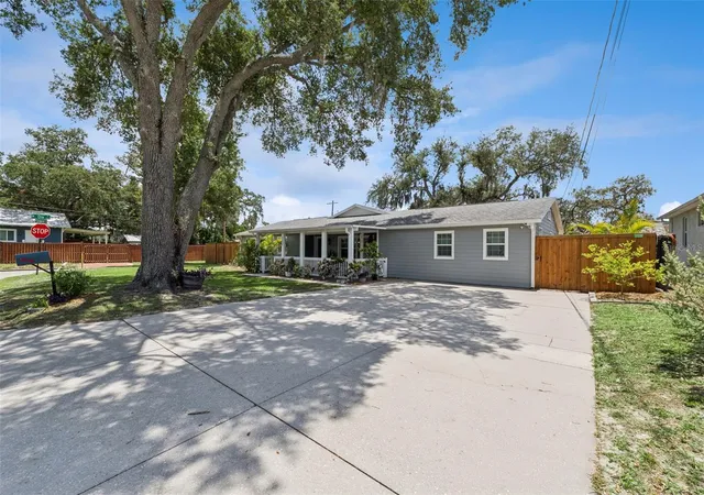Photo 33 of Single family home for sale at 302 W Comanche Ave, Tampa, FL 33604 | MLS# O6418731 | Listing updated on 2026-09-05