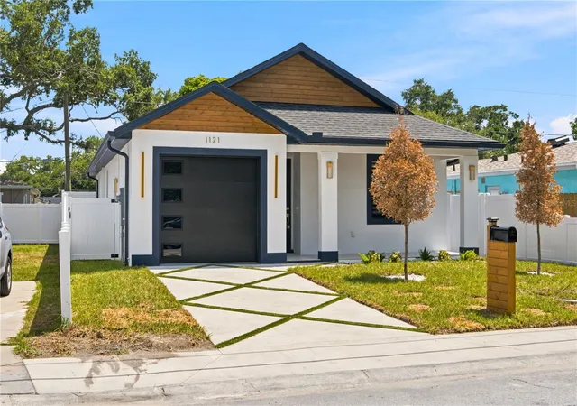 4th image of 1121 Engman St, Clearwater, FL 33755 | MLS# TB8521585