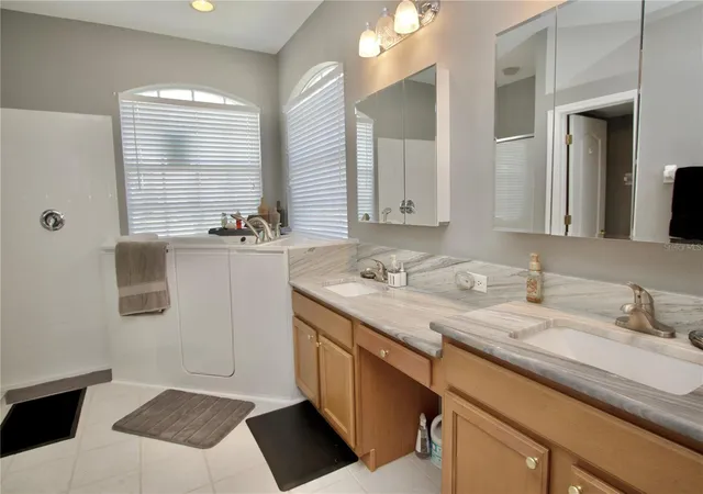 Homes for sale in Hudson, FL | 11205 Edge Park Dr, Hudson, FL 34667 | MLS# W7886926