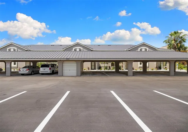 3rd image of 1335 Saxony Cir #324, Punta Gorda, FL 33983 | MLS# A4697698