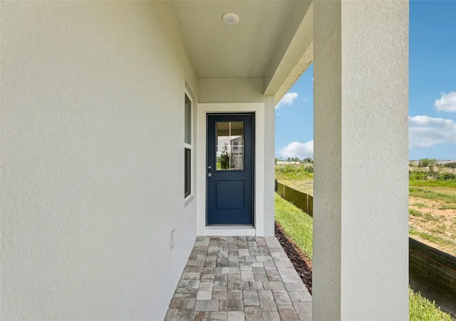 Photo 3 of Sale Pending at 1940 Diamond Head Cir, Haines City, FL 33844 | MLS# O6418742 | Listing updated on 2026-09-30